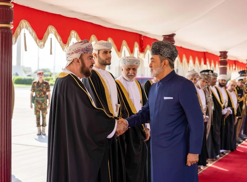 جلالة السلطان يغادر البلاد متوجها إلى المملكة المتحدة