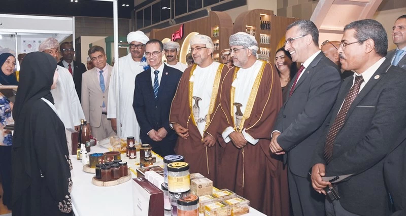 بدء فعاليات معرض التمور والعسل الرابع تحت شعار «خيرها سابق»