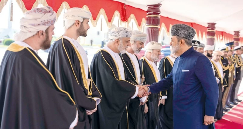 جلالة السلطان يبدأ زيارة دولة للمملكة المتحدة تستغرق أربعة أيام