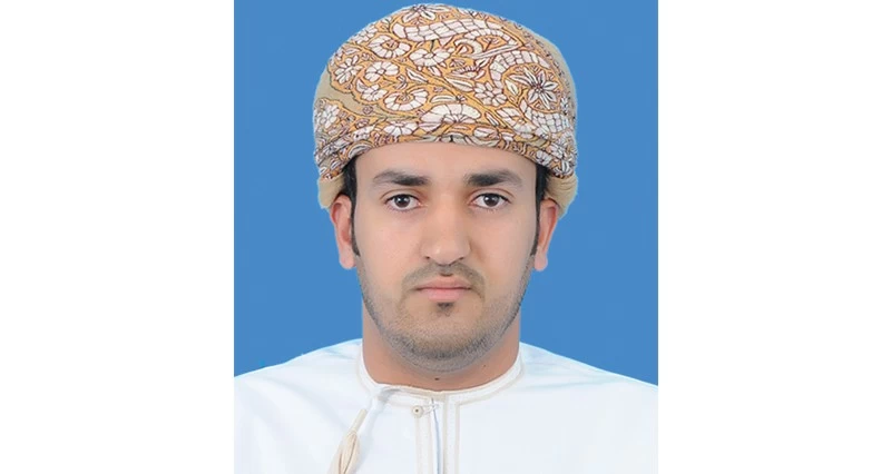 محمود البيماني يدشن إصداره الثالث بمركز الندوة الثقافـي فـي بهلاء