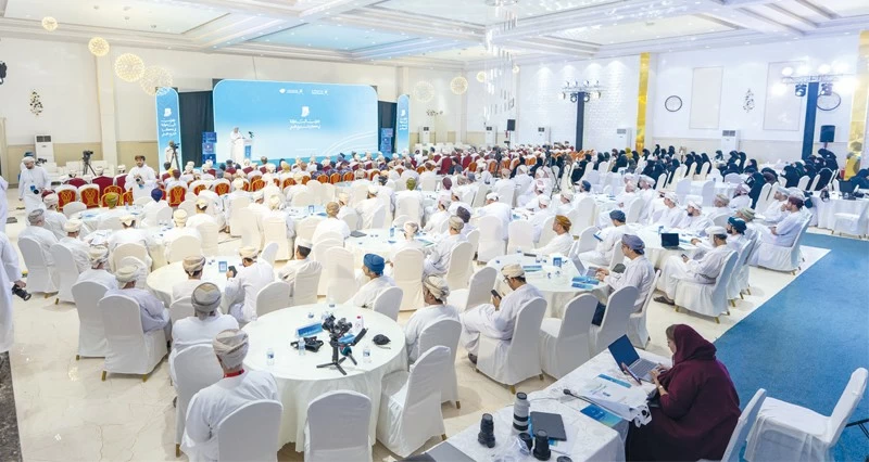 ندوة &laquo;جنوب الباطنة فـي ذاكرة التاريخ العماني&raquo; تبرز فـي يومها الأول الأهمية الجيوستراتيجية لموقع المحافظة وصلاتها الحضارية
