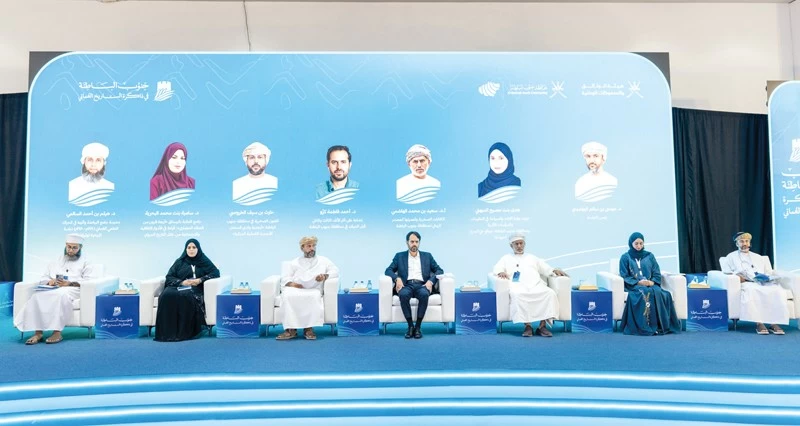 ندوة &laquo;جنوب الباطنة فـي ذاكرة التاريخ العُماني&raquo; تضيء جوانب من التاريخ الاقتصادي والاجتماعي والعلمي والأثري للمحافظة