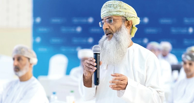 ندوة &laquo;جنوب الباطنة فـي ذاكرة التاريخ العُماني&raquo; تضيء جوانب من التاريخ الاقتصادي والاجتماعي والعلمي والأثري للمحافظة
