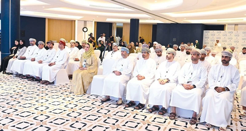 &laquo;حماية الأطفال فـي البيئة الرقمية&raquo;.. لقاء حواري مع المنتفعين من خدمات الاتصالات