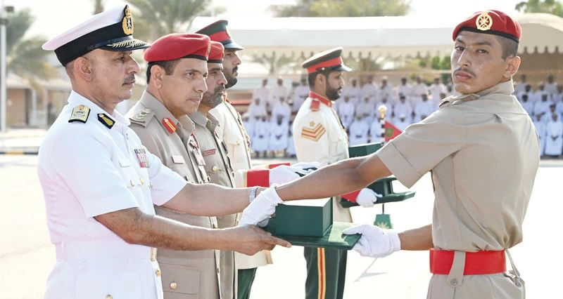 تخريج دفعة من الجنود المستجدين بالجيش السلطاني العماني