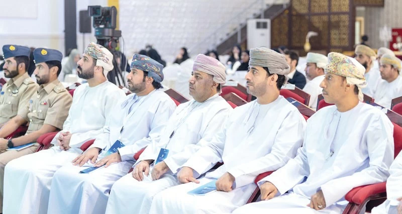 ندوة &laquo;جنوب الباطنة فـي ذاكرة التاريخ العماني&raquo; توصي بتعزيز البحث والتوثيق التاريخي واستثمار المقومات الحضارية للمحافظة