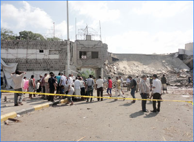 اليمن: انفجارات تخلف 3 قتلى وتستهدف منشآت أمنية في عدن 