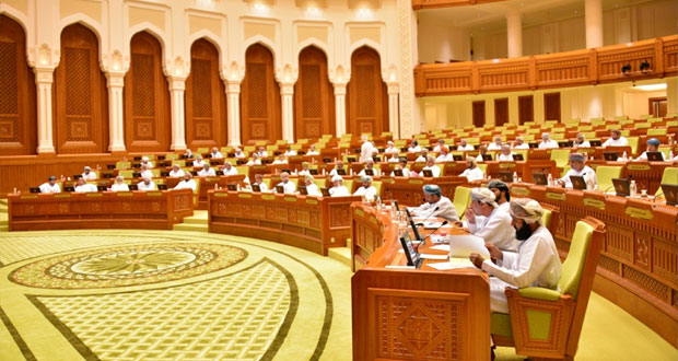 "الشورى" يطلع على مشروعات القوانين المتعلقة بحماية المستهلك والوكالات التجارية المحالة من مجلس الوزراء