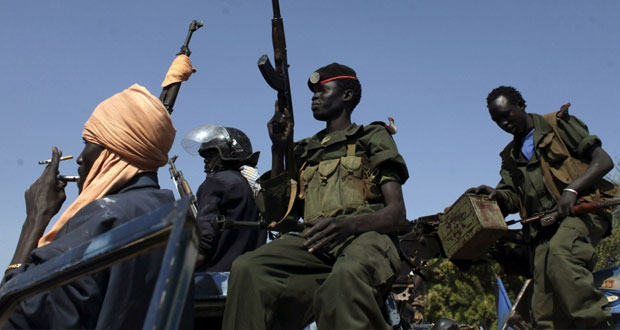 جنوب السودان: الخرطوم تجرد قوات تابعة لريك مشار من أسلحتها وتطردها 