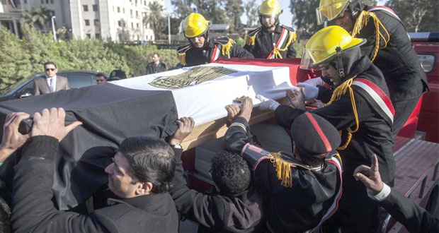 مصر: اغتيال مسؤول أمني بارز وتأجيل محاكمة مرسي 