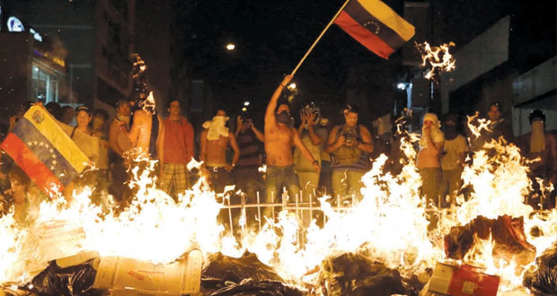 لليوم الـ12 .. تظاهرات للأنصار والمعارضين في فنزويلا
