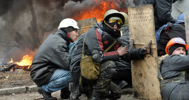 اوكرانيا: عنف جديد وسط كييف وحصيلة بعشرات القتلى والجرحى