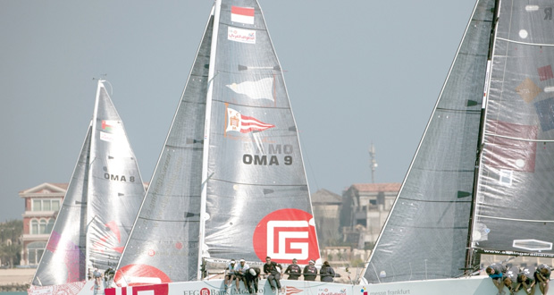انطلاق أطول وأصعب مرحلة في سباق الطواف العربي للابحار الشراعي " الدوحة ـ أبوظبي " 