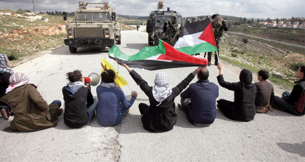 الاحتلال يساوم الفلسطينيين بـ(الأسرى مقابل المفاوضات) 