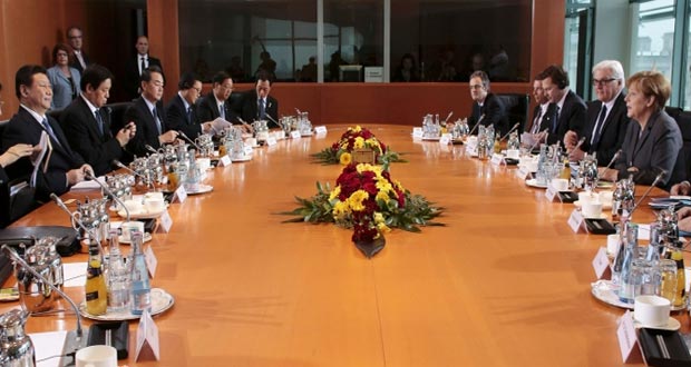 رئيس وزراء الصين يبدأ زيارته الأولى إلى ألمانيا