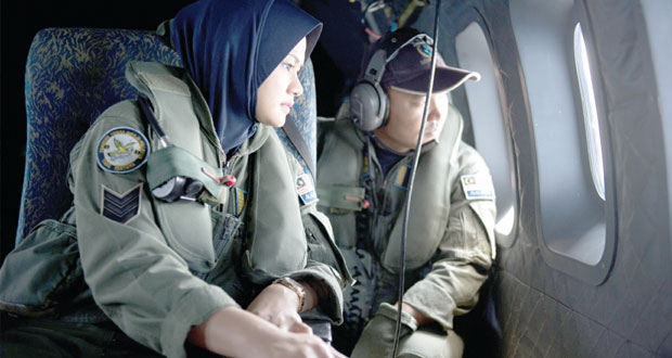 ماليزيا: "عمل متعمد" وراء اختفاء الطائرة.. والشرطة تفتش منزل قائدها