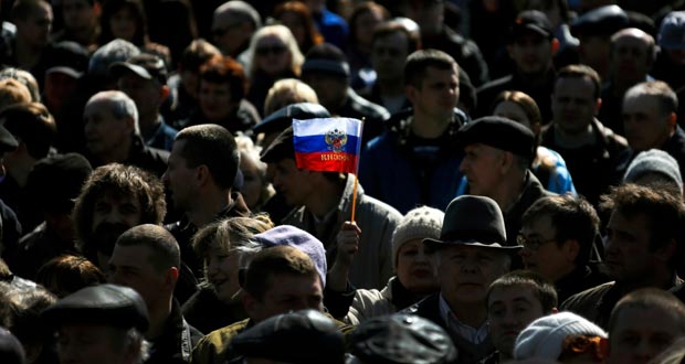 موسكو ترى الإدانة الأممية حول (القرم) بـ(غير المجدية)..وبوتين يثني على دور الجيش خلال الأزمة