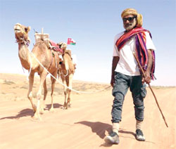 الرحالة أحمد المحروقي يعيد أمجاد الرحلات الصحراوية على ظهور الجمال الرحالة لـ "الوطن الرياضي": 