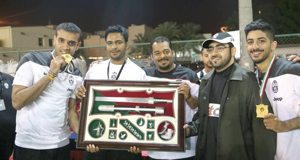 رابطة نادي يوفنتوس بالسلطنة تفوز بلقب الدورة الكروية الأولى بالكويت
