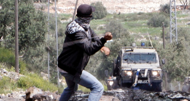 الفلسطينيون يرفضون تهديدات الاحتلال وأميركا تعكف على (مراجعة)