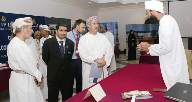 بدء فعاليات معرض الوظائف في كلية عمان للسياحة