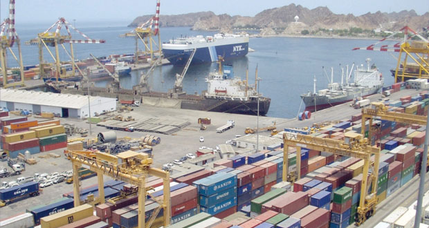 12.7% ارتفاعا بإجمالي البضائع في ميناء السلطان قابوس بنهاية الربع الأول من 2014
