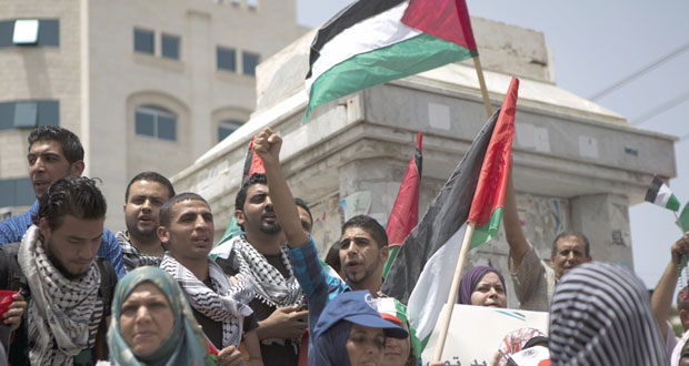 الفلسطينيون يعلنون حكومة التوافق غدا .. وتفاؤل بالتعاون الدولي