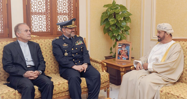 بدر بن سعود والنبهاني والعبيداني يستقبلون قائد القوات الجوية الايراني