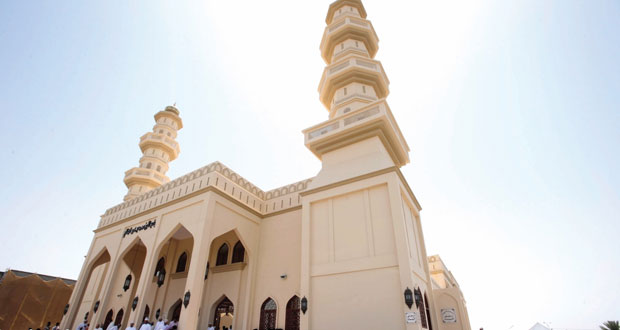 برعاية مساعد مفتى عام السلطنة افتتاح جامع الشيخ محمد بن عمير الهنائي بالسيب
