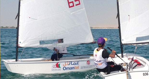 أشبال عُمان للإبحار يختتمون سباق بطولة البارح في البحرين