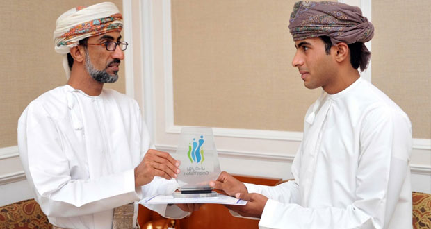 بوابة "زوار عمان" تكرم الفائزين في مسابقة "لنكتشف عمان" 