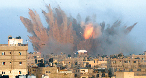 شهداء غزة يتجاوزون الـ100 وصواريخ المقاومة تهدد مطارات إسرائيل