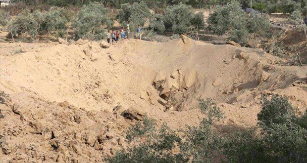 استشهاد عاملين فلسطينيين دهستهما شاحنة اسرائيلية بحيفا 