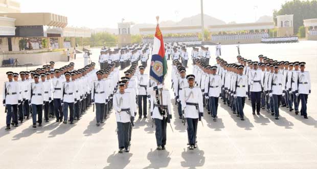 شرطة عمان السلطانية تحتفل بتخريج الدفعة التاسعة والخمسين من فصائل الشرطة المستجدين