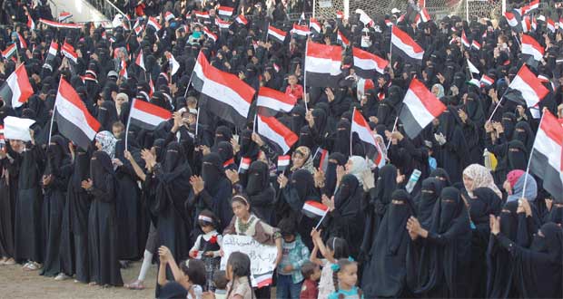 اليمن: الأزمة في أسبوعها الرابع وأحاديث عن حل في (القريب العاجل)