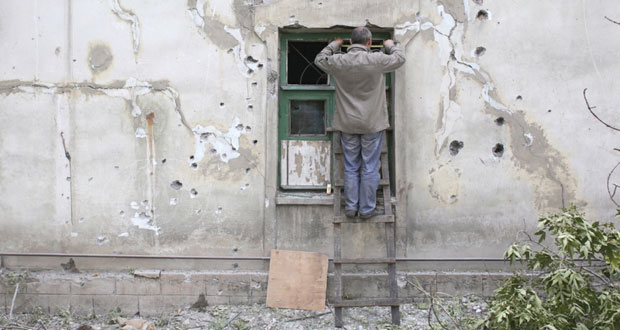  أوكرانيا: الانفصاليون يسحبون المدفعية من الجبهة الشرقية