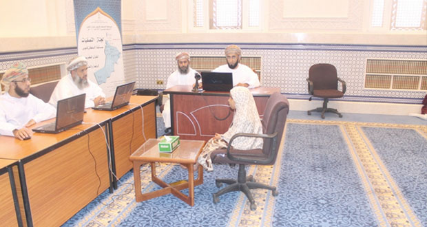 لجنة مسابقة السلطان قابوس للقرآن الكريم تلتقي المشاركين بجعلان بني بو حسن