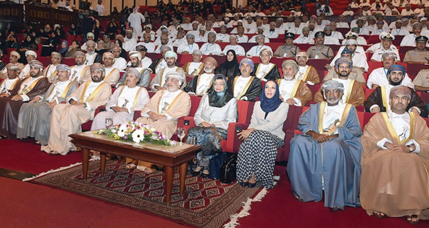المنذري يرعى ختام فعاليات الندوة الوطنية "التعليم في سلطنة عمان ـ الطريق الى المستقبل"