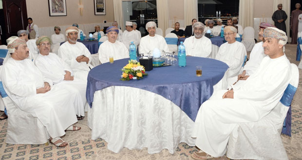 عبدالله بن عباس يدشن ويوقع كتابه "مسقط الفخر" تزامنا مع احتفالات العيد الوطني المجيد