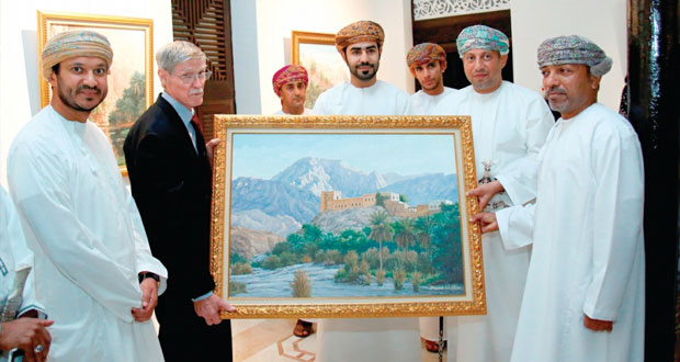 مجموعة كيمجي رامداس ترعى المعرض الفني "عمان التقليدية"