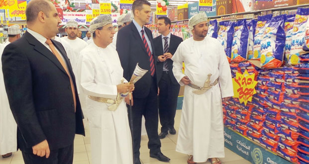 افتتاح معرض المنتجات العمانية في جميع محلات "كارفور" بالسلطنة