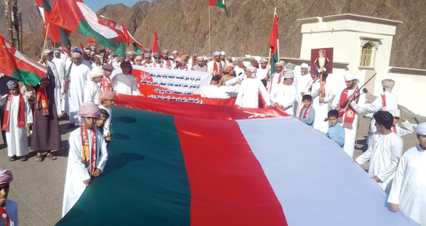 مسيرات الولاء والعرفان والاحتفالات تتواصل احتفالا ًبالعيد الوطني 44 المجيد بمختلف المحافظات والولايات
