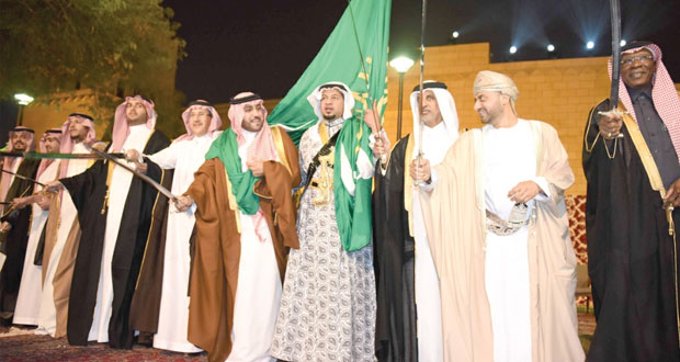 أمير الرياض يقيم حفل عشاء لرؤساء الوفود الخليجية