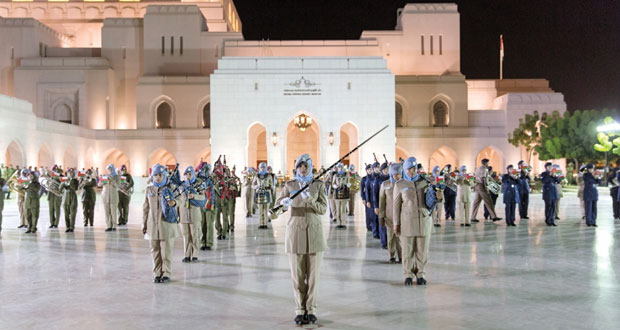 عرض خاص للموسيقى العسكرية بساحة ميدان دار الأوبرا السلطانية مسقط بمصاحبة فرق زائرة من بريطانيا و نيوزيلندا 