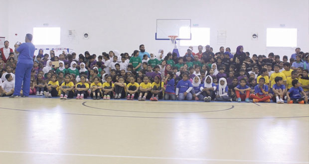 250 طالبا يمثلون 23 مدرسة في مهرجان البراعم لكرة السلة