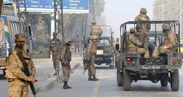 باكستان: خطة لمواجهة (الإرهاب) ركيزتها المحاكمات العسكرية 