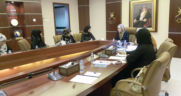 سناء بنت حمد تناقش الاستعدادات لدورة المرأة الرابعة