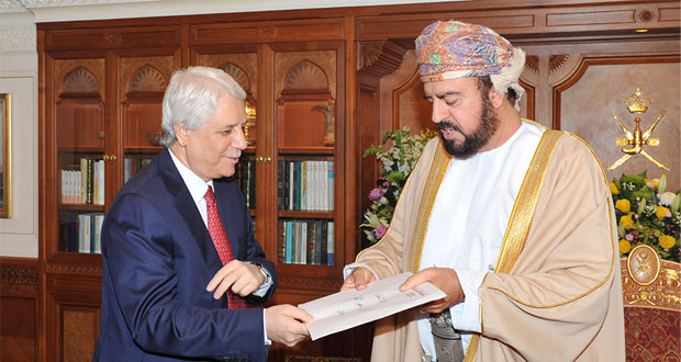جلالة السلطان يتلقى رسالة من الرئيس الجزائري‎ 