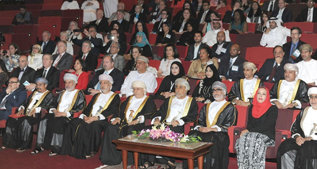 شهاب بن طارق يفتتح فعاليات المؤتمر الدولي السابع حول القضايا الصحية بالمجتمعات العربية