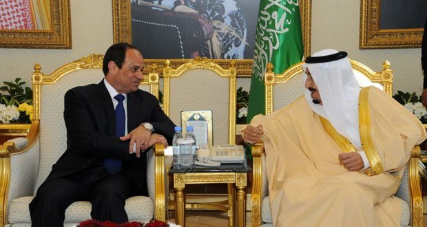 مصر: السيسي يشيد بمواقف خادم الحرمين التاريخية خلال زيارته للسعودية